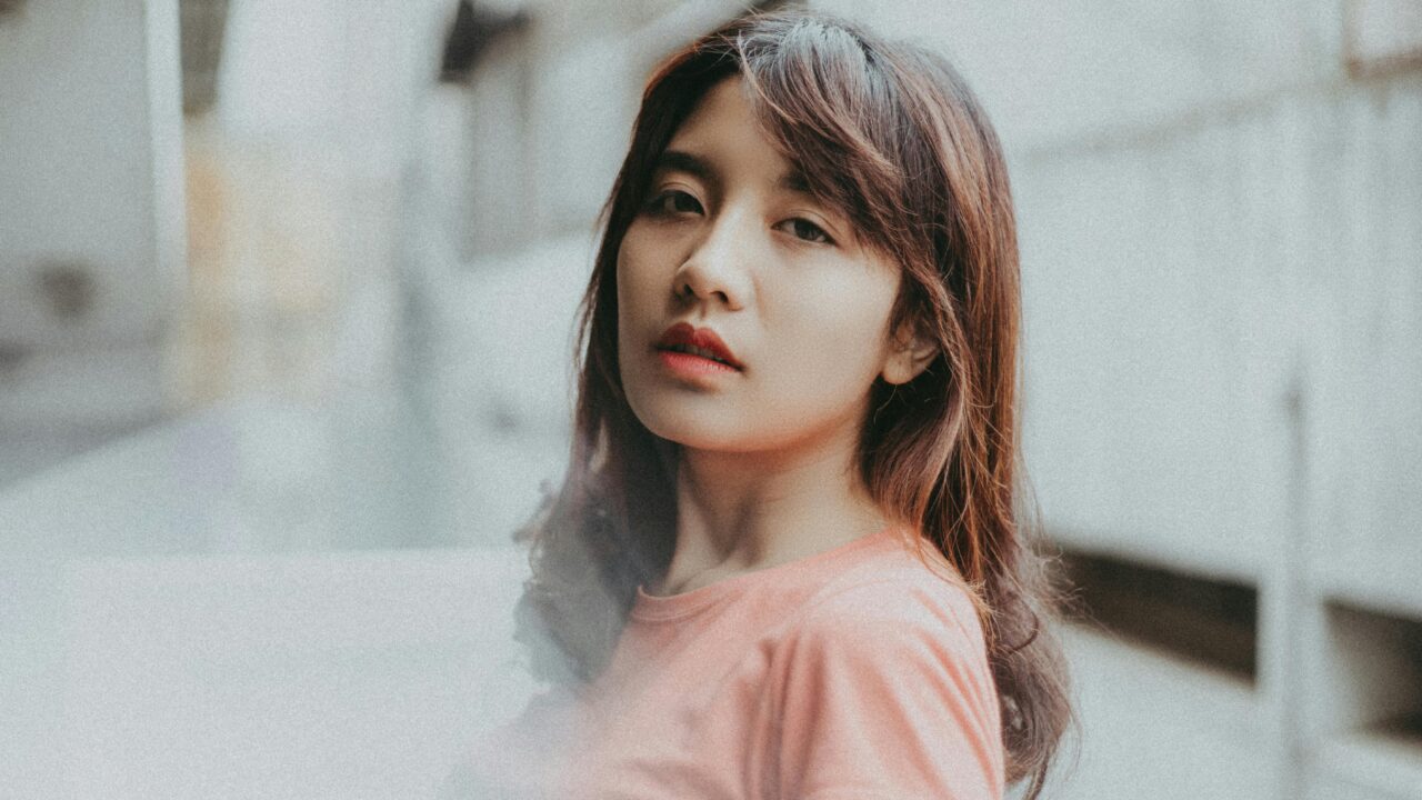 Tendencias de Peinados 2024: Lo Más Popular y Moderno en Salones de Belleza